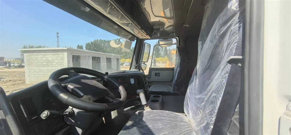 USED HOWO 371HP 6X4 TRACTOR HEAD